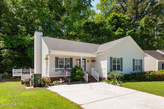 4444 Surrey Meadows Drive, Winterville, NC 28590