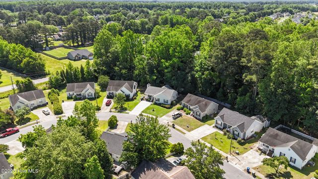 4444 Surrey Meadows Drive, Winterville, NC 28590