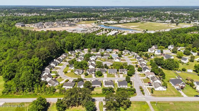 4444 Surrey Meadows Drive, Winterville, NC 28590