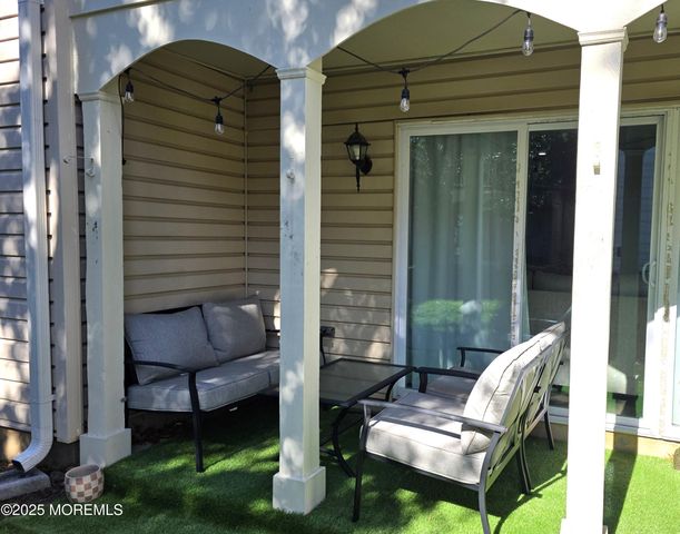 199 Tulip Lane, Freehold, NJ 07728