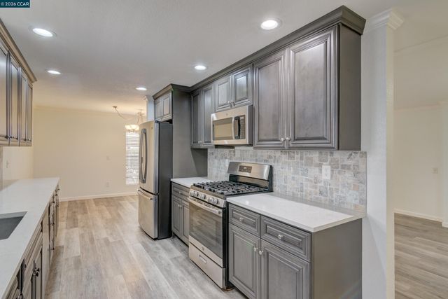2287 Dalis Dr 169, Concord, CA 94520