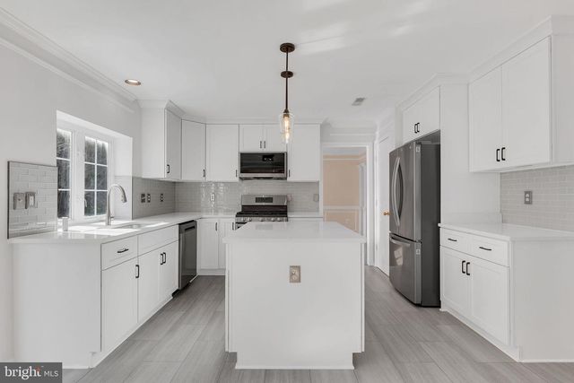 21410 EMERALD DR, Germantown, MD 20876