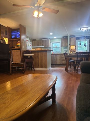 1640 Allen Brown Rd, Belfast, TN 37019