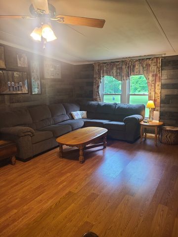 1640 Allen Brown Rd, Belfast, TN 37019
