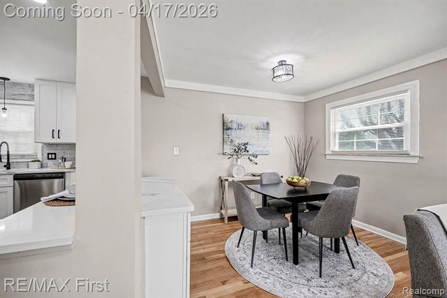 23001 Brookdale Boulevard, Saint Clair Shores, MI 48082