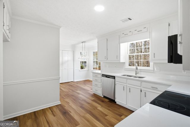 2645 Laurel Woods Lane SE, Conyers, GA 30094