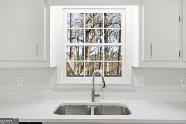 2645 Laurel Woods Lane SE, Conyers, GA 30094