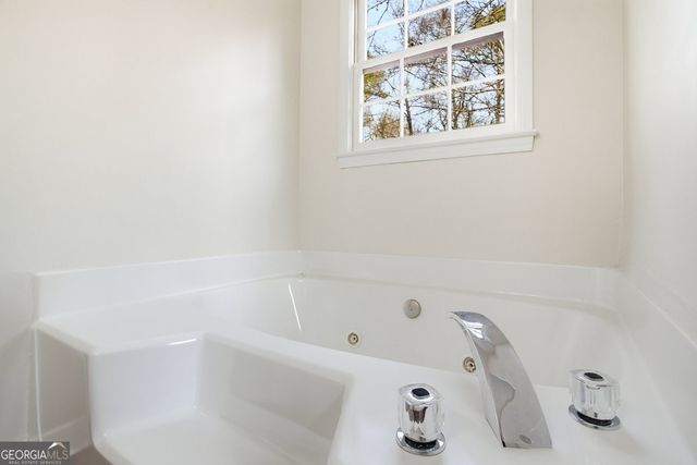 2645 Laurel Woods Lane SE, Conyers, GA 30094