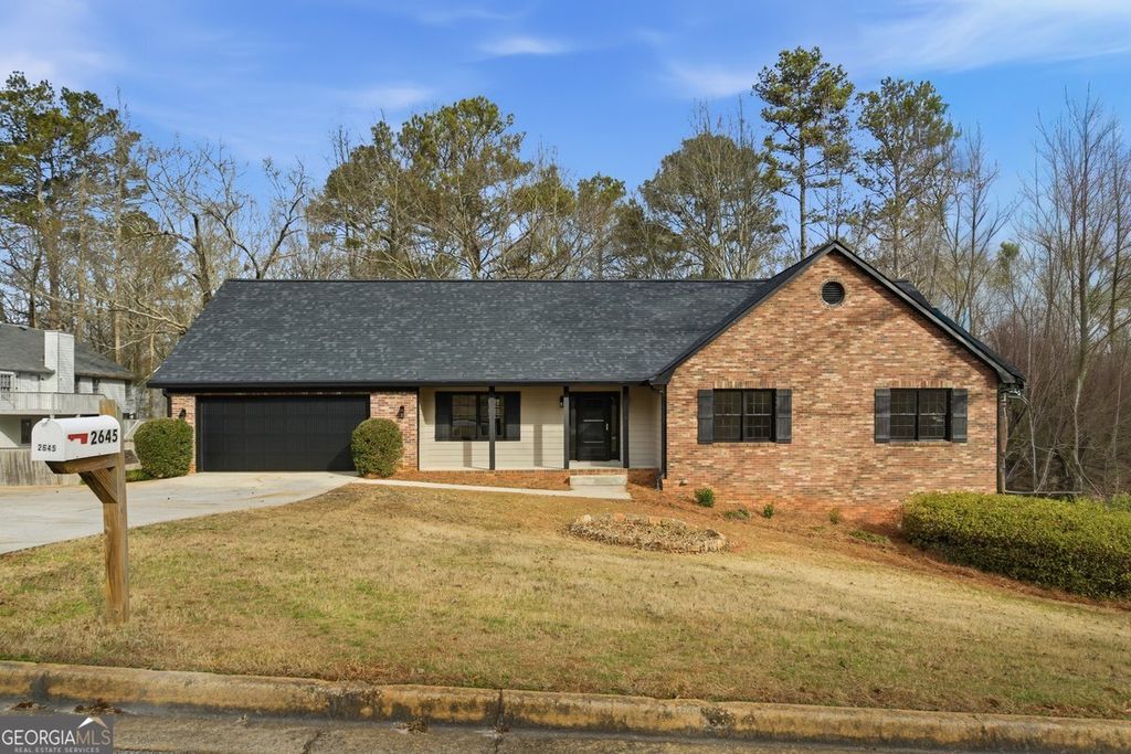 2645 Laurel Woods Lane SE, Conyers, GA 30094