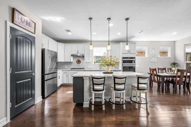 900 Forgotten Forest Way, Mckinney, TX 75071