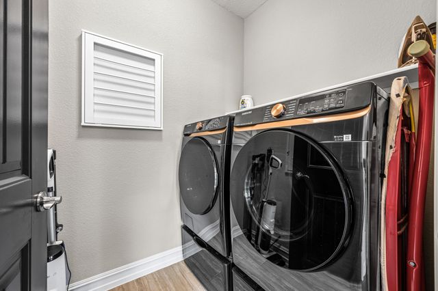 900 Forgotten Forest Way, Mckinney, TX 75071