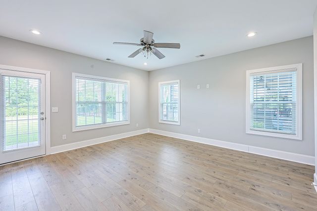 406 Harbour View Dr., Myrtle Beach, SC 29579