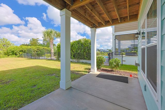 406 Harbour View Dr., Myrtle Beach, SC 29579