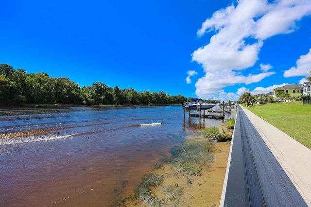 406 Harbour View Dr., Myrtle Beach, SC 29579