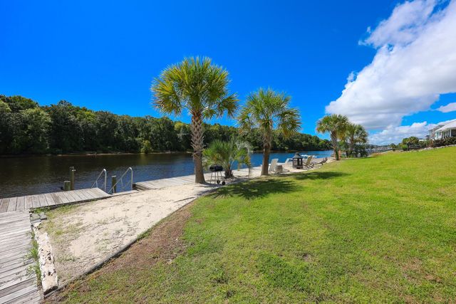 406 Harbour View Dr., Myrtle Beach, SC 29579
