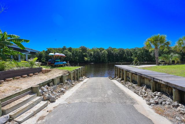 406 Harbour View Dr., Myrtle Beach, SC 29579