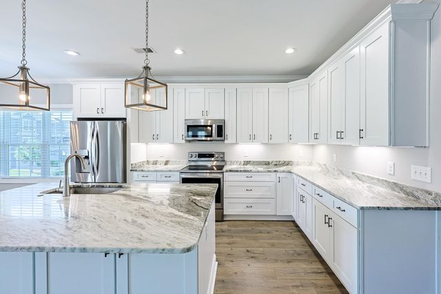 406 Harbour View Dr., Myrtle Beach, SC 29579