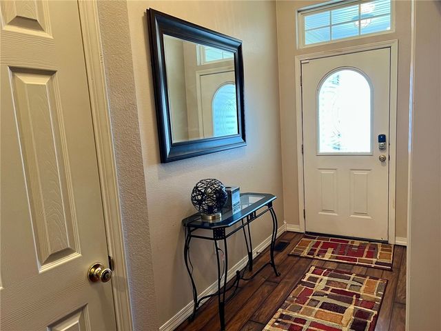 36 Valley View Circle, Bentonville, AR 72712