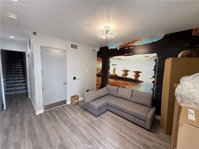177 E City Place, Santa Ana, CA 92705