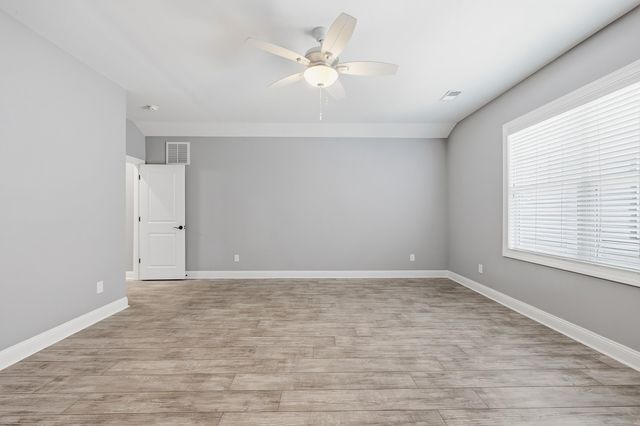 1132 Doubloon Dr., North Myrtle Beach, SC 29582