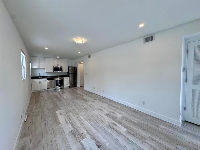 102 S K Street Unit 4, Lake Worth Beach, FL 33460