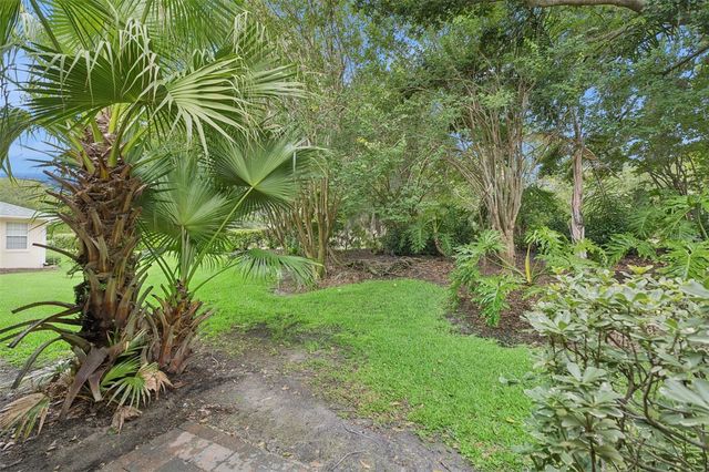 10 ENCLAVE DRIVE, Winter Haven, FL 33884
