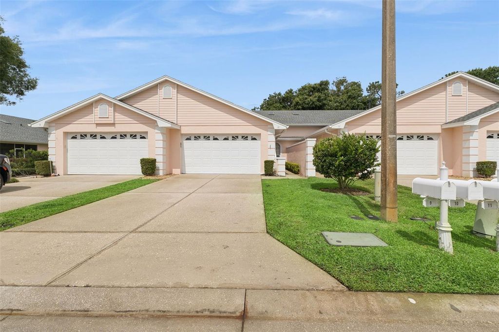 10 ENCLAVE DRIVE, Winter Haven, FL 33884