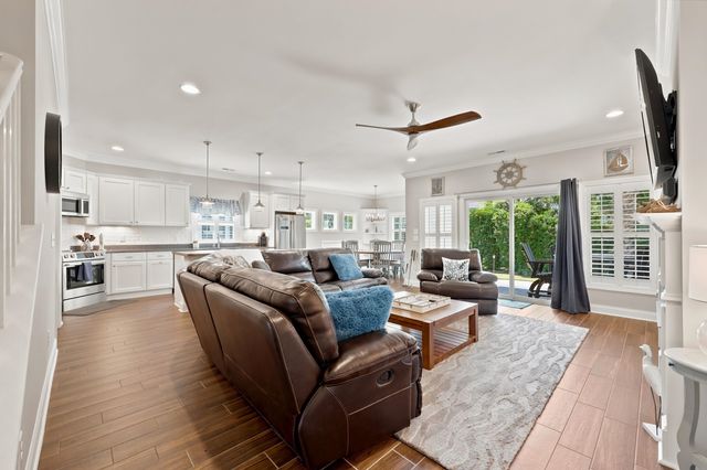 1407 Landfall Dr., North Myrtle Beach, SC 29582