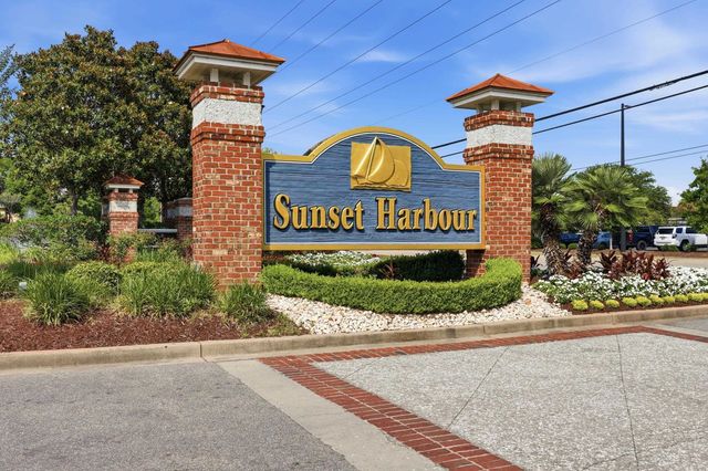 1407 Landfall Dr., North Myrtle Beach, SC 29582