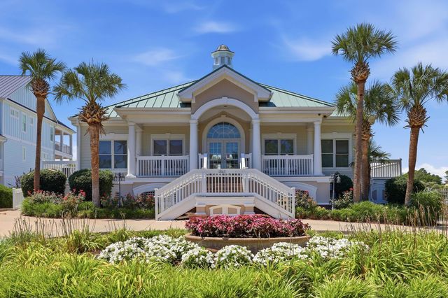 1407 Landfall Dr., North Myrtle Beach, SC 29582