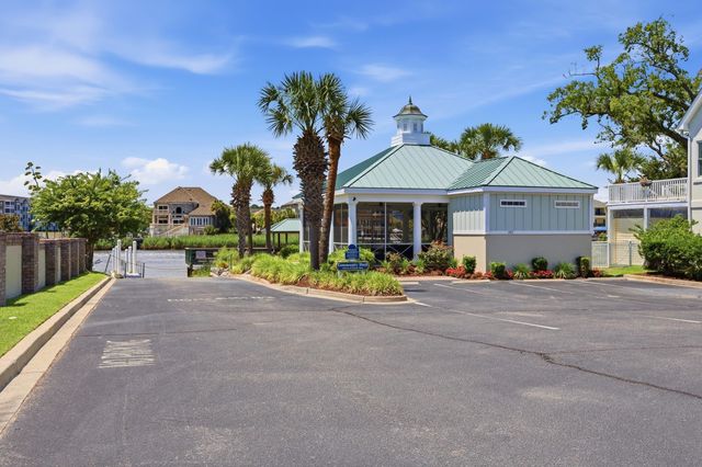 1407 Landfall Dr., North Myrtle Beach, SC 29582