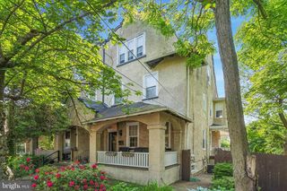 375 GREEN LN, Philadelphia, PA 19128