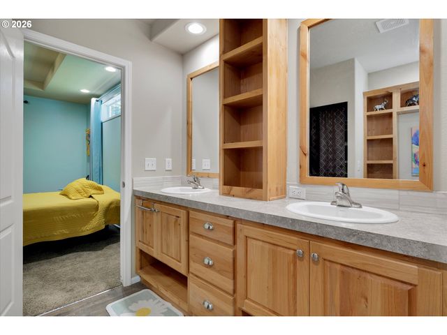32700 Se LEEWOOD Ln 26, Boring, OR 97009
