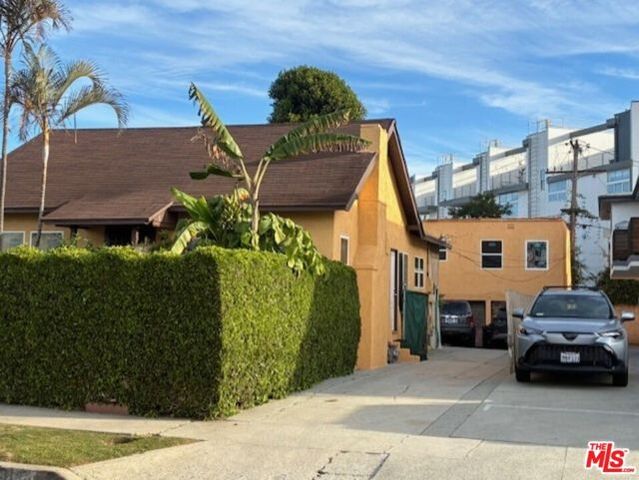 3142 S Halm Avenue, Los Angeles, CA 90034