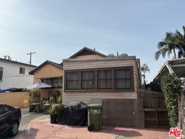 3142 S Halm Avenue, Los Angeles, CA 90034
