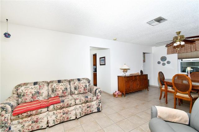 45 Desert Candle CIR, Lehigh Acres, FL 33936