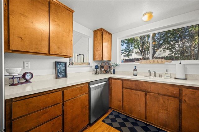 2669 Bradford Way, West Sacramento, CA 95691