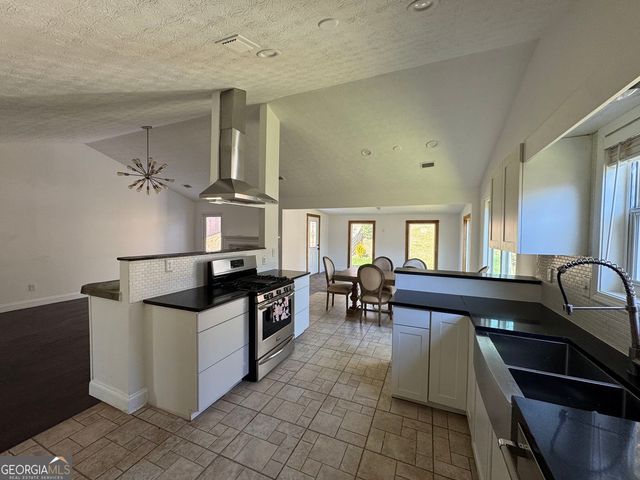 622 Marble Arch Avenue, Lawrenceville, GA 30046