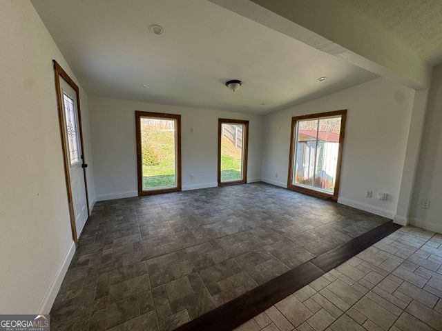 622 Marble Arch Avenue, Lawrenceville, GA 30046