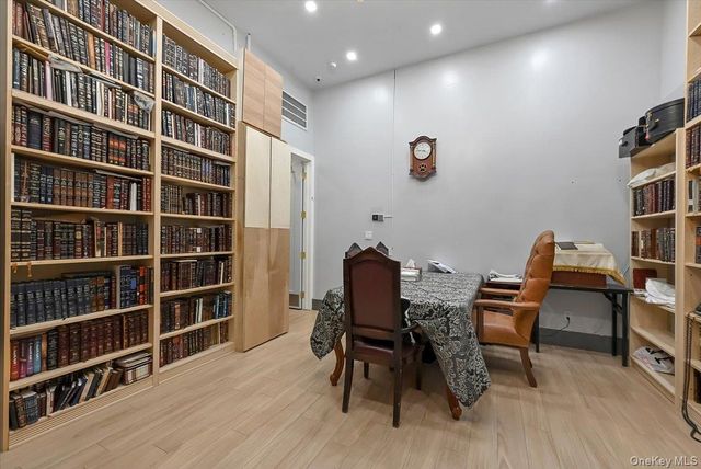 43 Freeland Street, Monroe, NY 10950