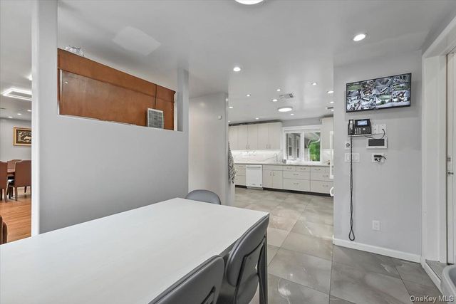 43 Freeland Street, Monroe, NY 10950