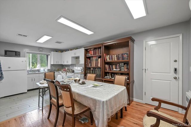 43 Freeland Street, Monroe, NY 10950