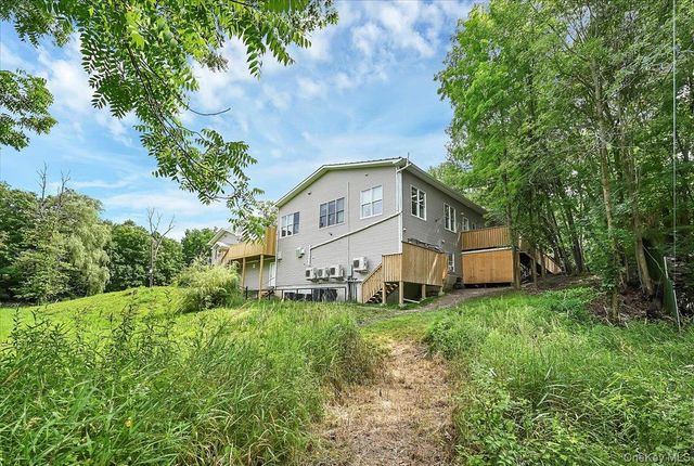 43 Freeland Street, Monroe, NY 10950