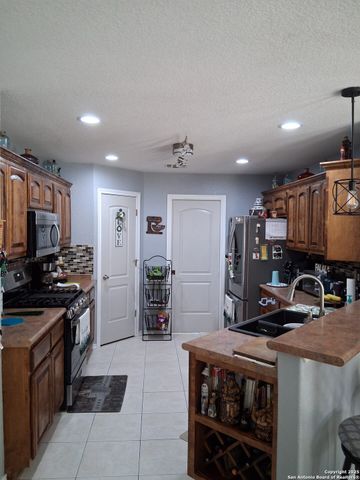 7061 DEVONSHIRE, Spring Branch, TX 78070