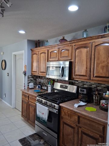 7061 DEVONSHIRE, Spring Branch, TX 78070