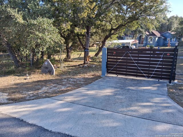 7061 DEVONSHIRE, Spring Branch, TX 78070