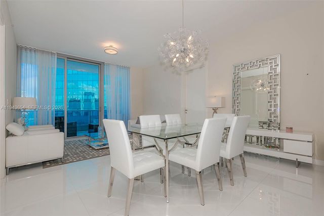200 Biscayne Boulevard Way 5109, Miami, FL 33131