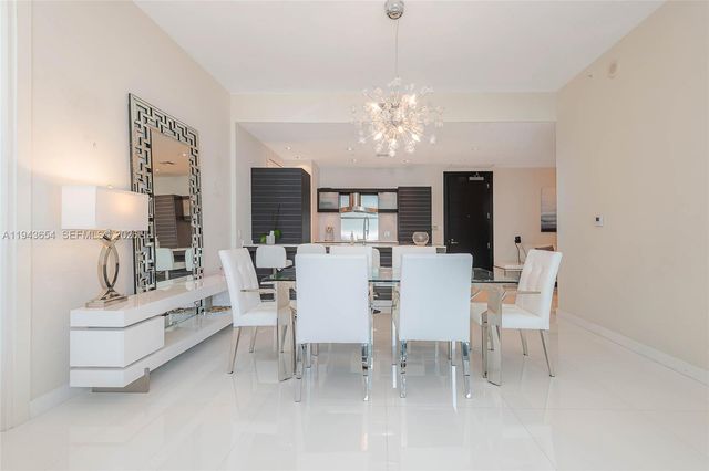 200 Biscayne Boulevard Way 5109, Miami, FL 33131