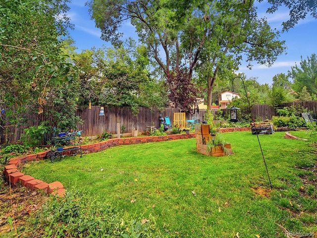 6932 Deframe Ct, Arvada, CO 80004