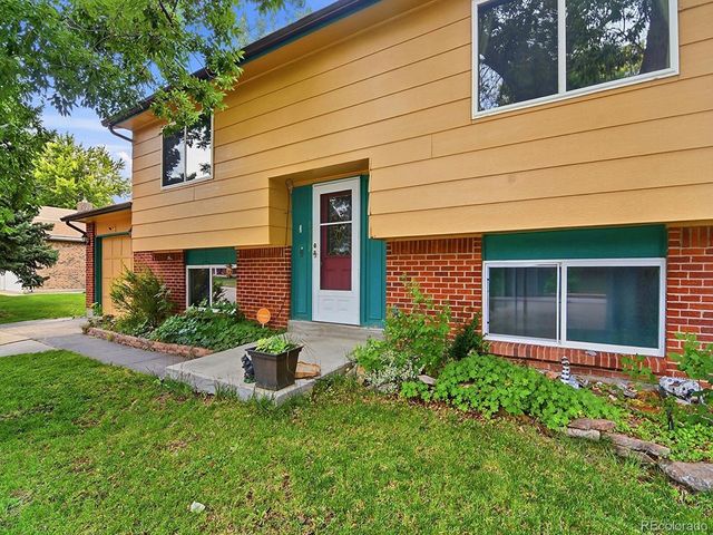 6932 Deframe Ct, Arvada, CO 80004